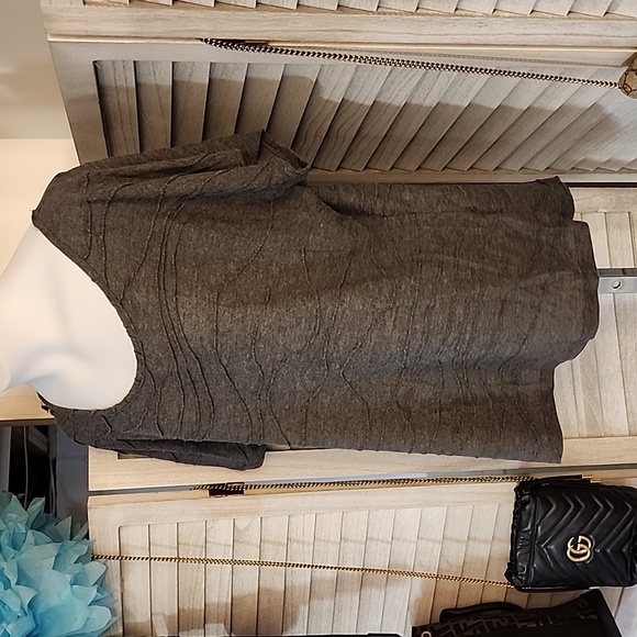 Forever 21 brand top - Picture 3 of 8